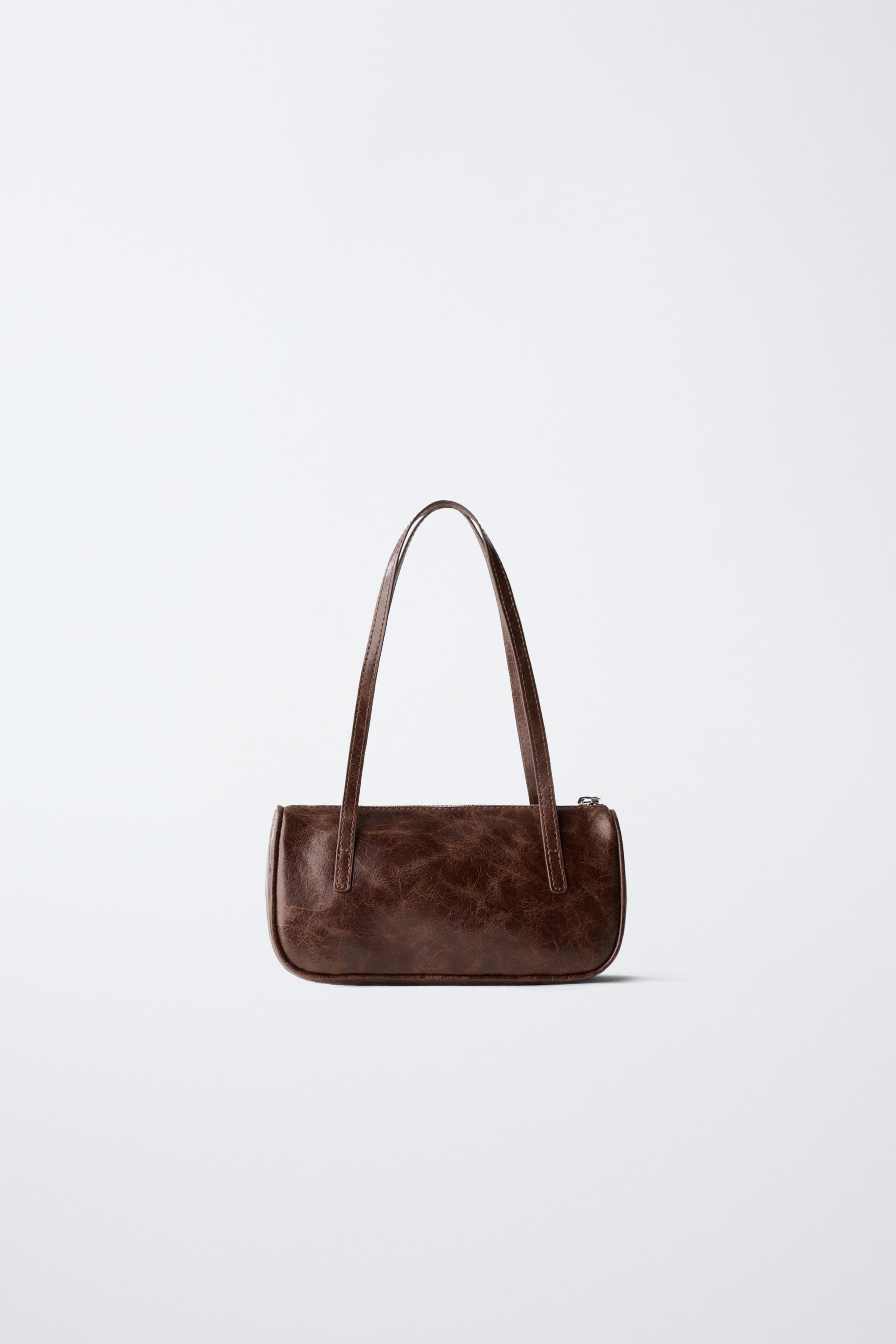 BUCKLE SHOULDER BAG